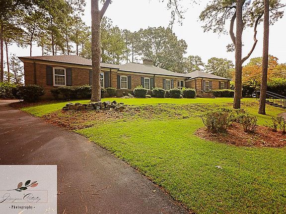2nd image of 604 Brookwood Ln