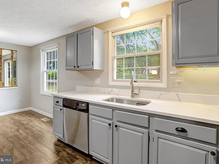 3381 Monarch Ln — Photo 16