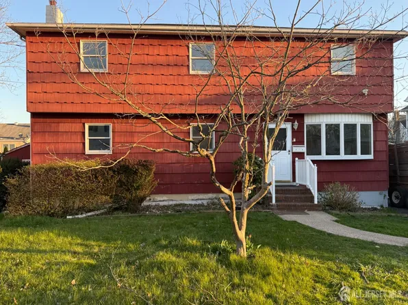 35 Fiat Ave, Iselin, NJ 08830