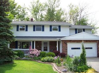 7670 Bunker Hill Rd, Middleburg Heights, OH
