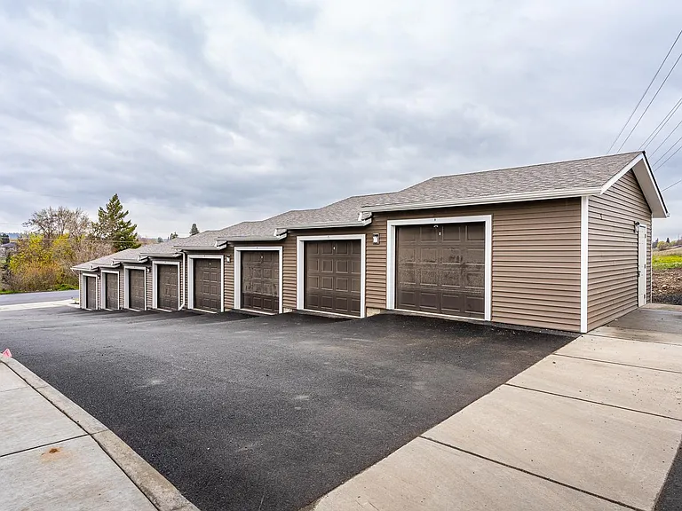 2513 N Regal St — Photo 19