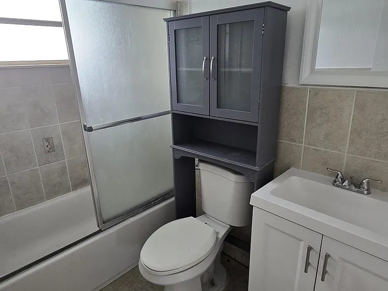 4011 Woodside Dr #N — Photo 7