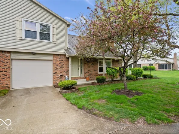 7424 Prairie Lake Dr, Indianapolis, IN 46256