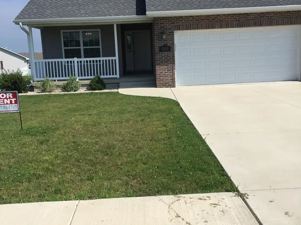 1242 Arapaho Way, Kankakee, IL 60901