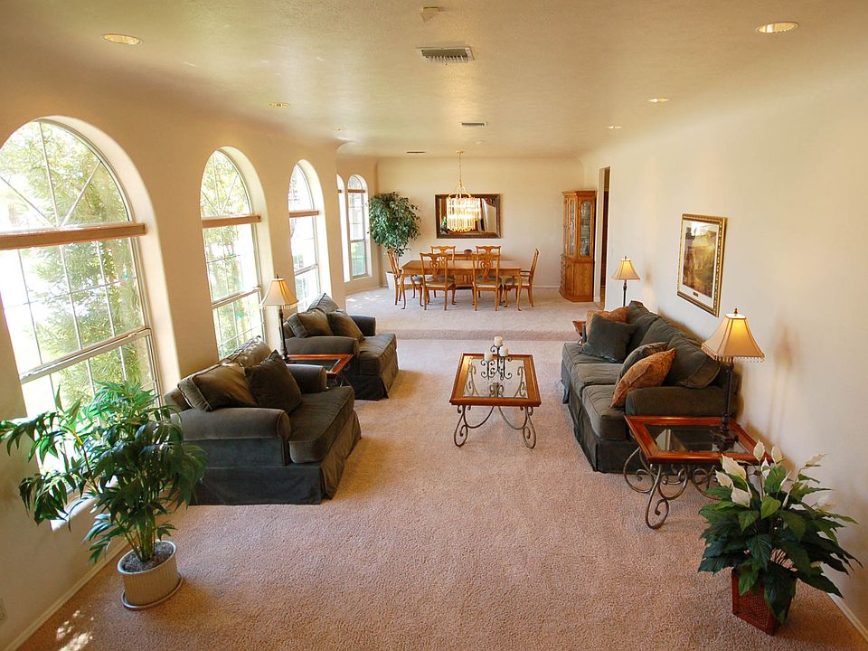 Living & Dining Room