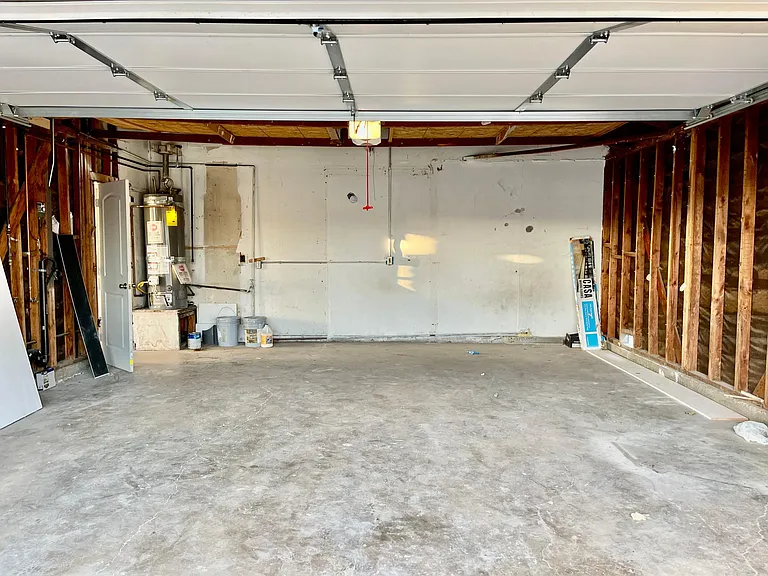 801 E Hood Ave — Photo 23