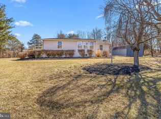 75 Apple Orchard Ct, Berkeley Springs, WV 25411