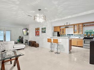 325 W 63rd St #ALTON, Miami, FL 33141