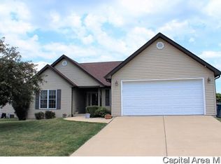 3051 Buena Vista Dr, Springfield, IL 62707