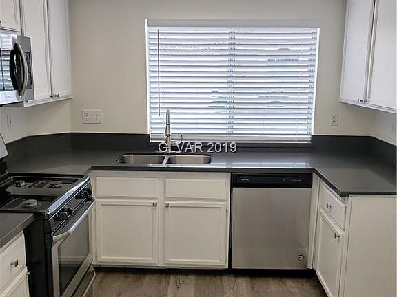 4th image of 1626 Bent Arrow Dr
