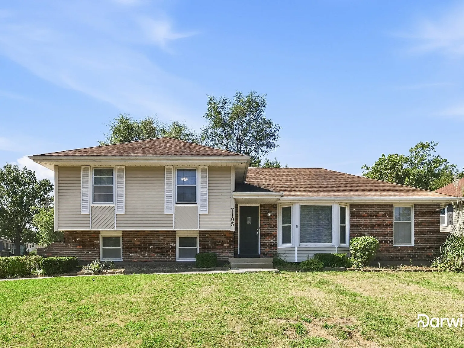 3 bed, 2.5 bath, 2378 sqft, $2,020 — Photo 1