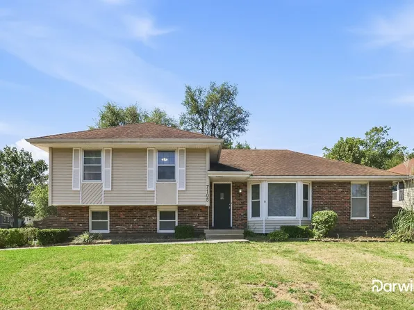7105 E 132nd St, Grandview, MO 64030