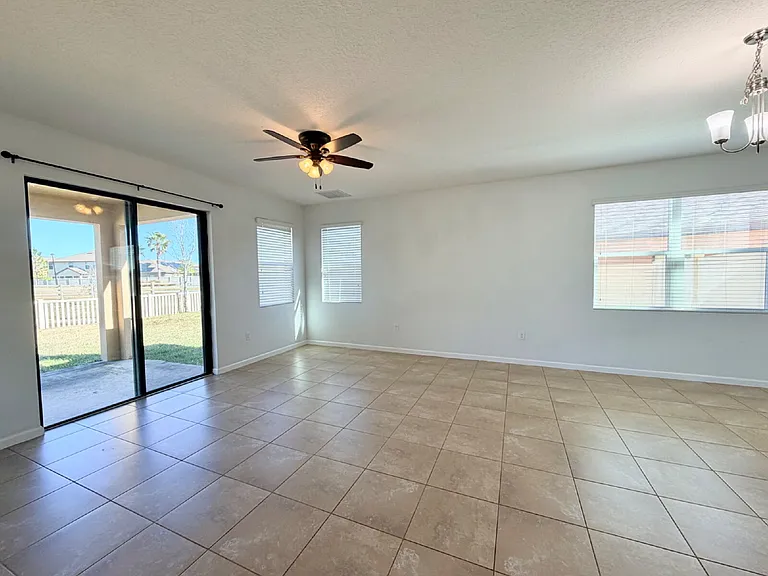 1623 Musgrass Cir — Photo 6