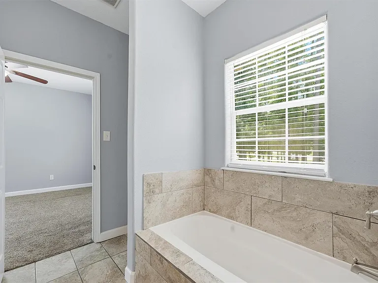 15621 Northland Dr — Photo 12