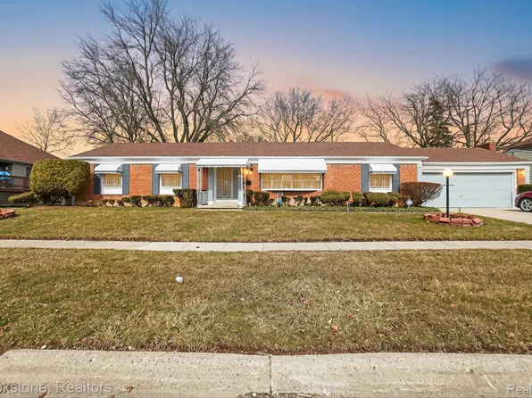 3228 Wolcott St, Flint, MI 48504