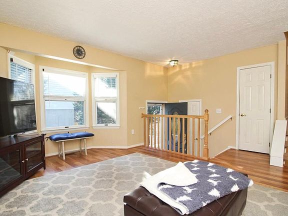 4th image of 1613 Elkwood Ct
