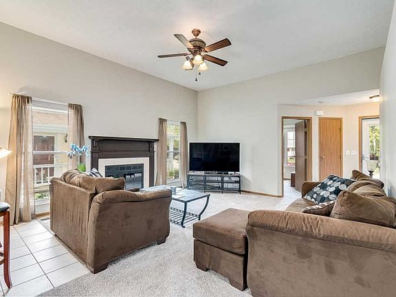 5th image of 4760 Coachford Dr