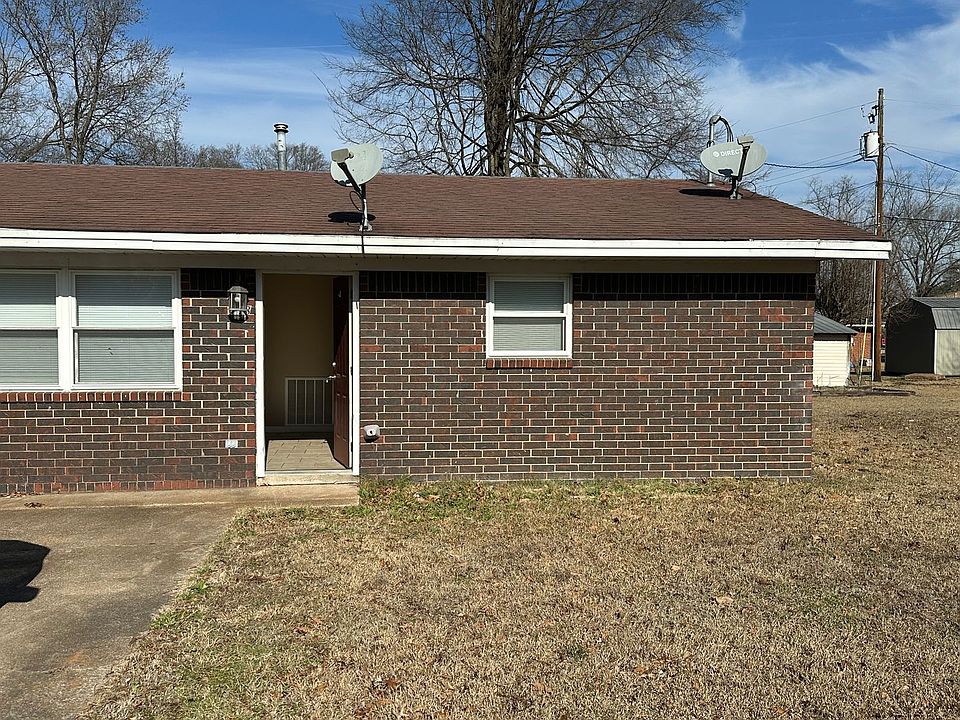 1st image of 718 Forbes Dr