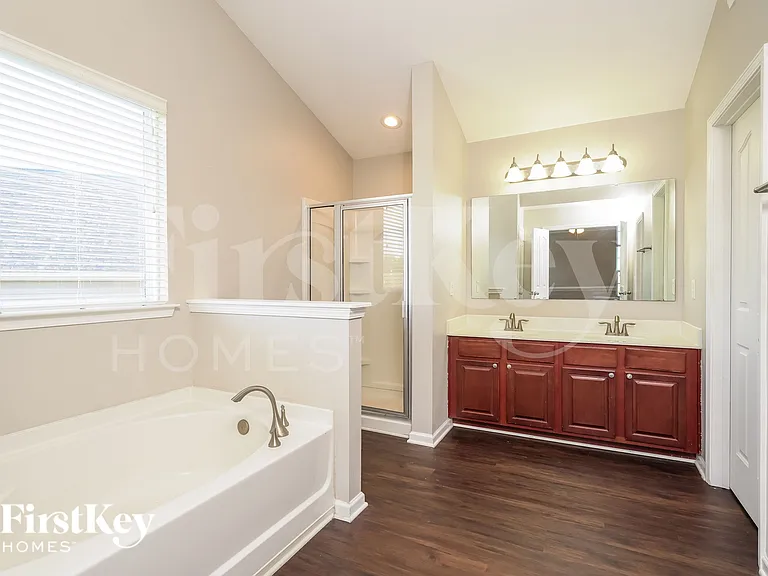 124 Fining Ct — Photo 12