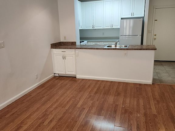 4th image of 50 Davis Ave #378