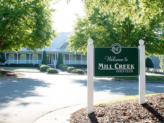 3rd image of 310 Muirfield Ct