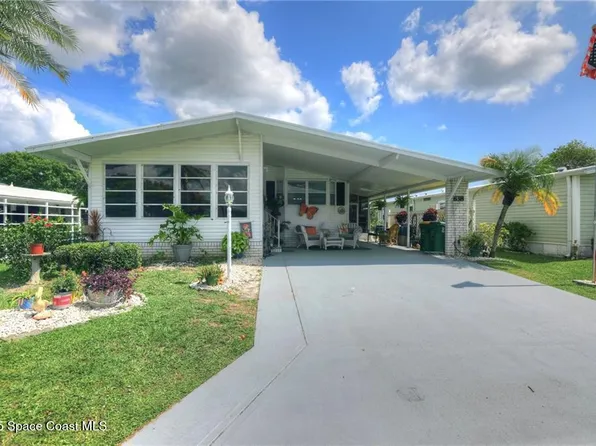 638 Puffin Dr, Barefoot Bay, FL 32976