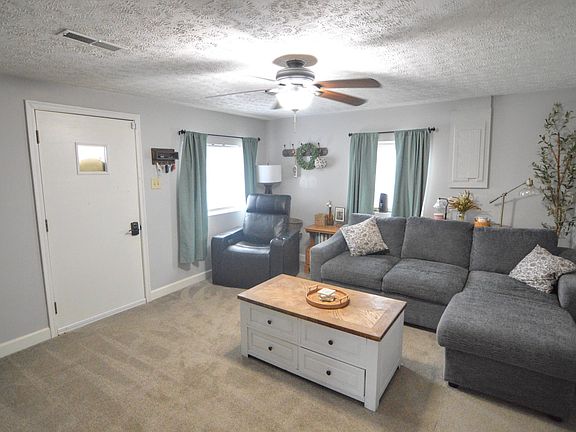 5th image of 12091 Riggs Rd