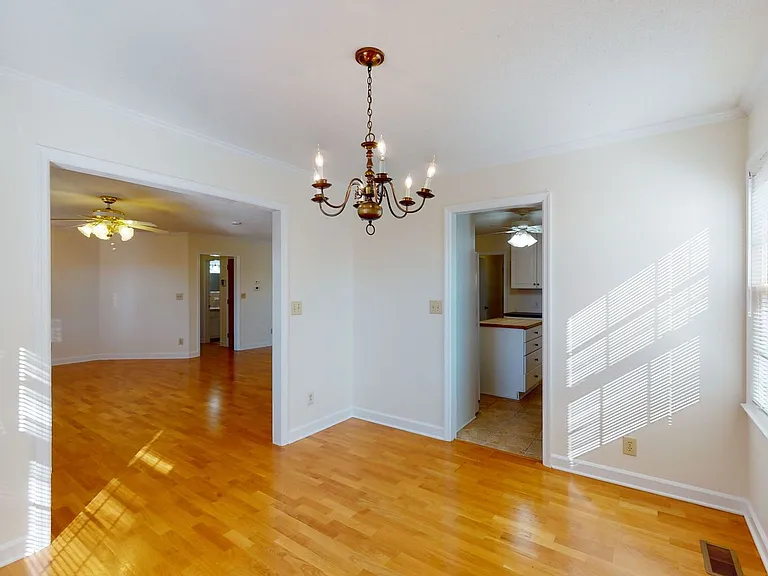 4015 Freedom Way — Photo 25