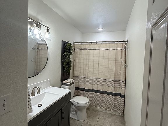 3rd image of 10885 Woodchuck Ct