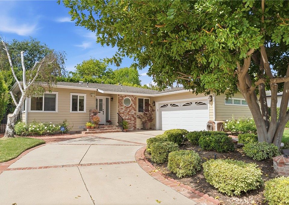 1st image of 4467 Babcock Ave