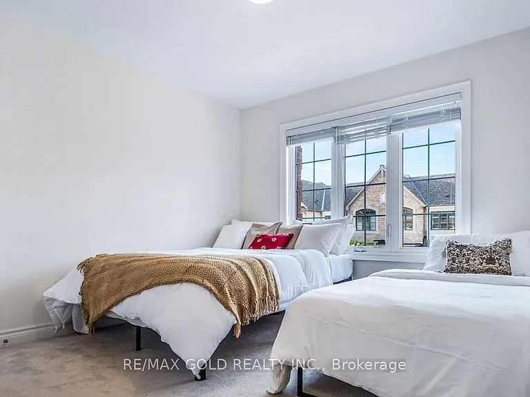1345 Restivo Ln — Photo 19