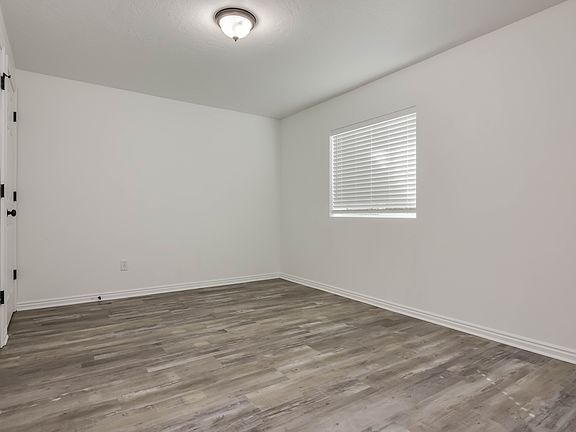 4th image of 5446 W Aristada Ave