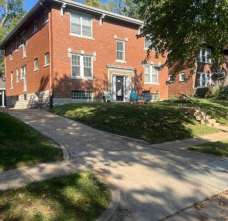 2nd image of 1177 Moorlands Dr Floor 1