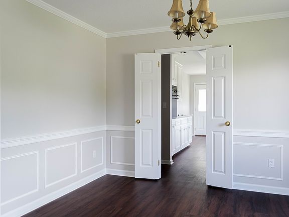 4th image of 6212 Hickory Hill Ct