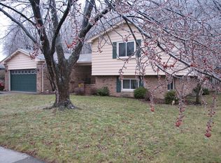 2279 Highbury Dr, Troy, MI 48085