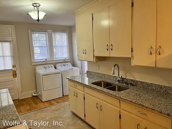 3rd image of 410 Waccamaw Ave APT 1