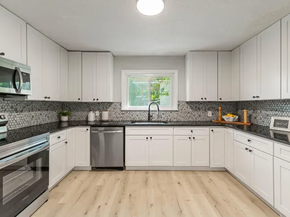 208 Flora Cir, Chattanooga, TN 37415