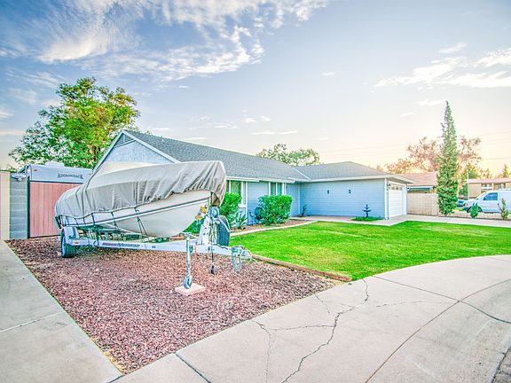 2nd image of 6035 W Manzanita Dr