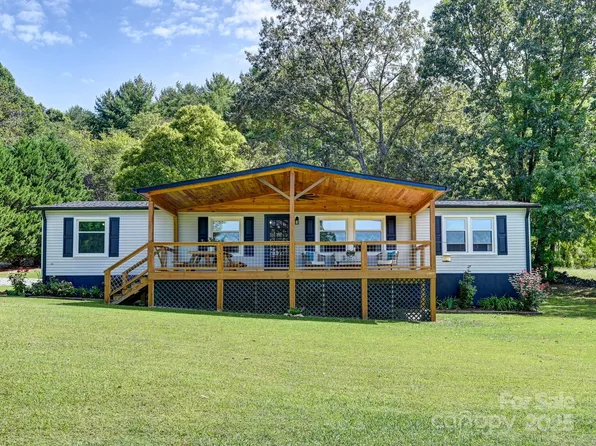 450 Berry Wills Rd, Hot Springs, NC 28743
