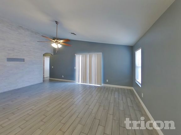 3rd image of 8610 W Echo Ln
