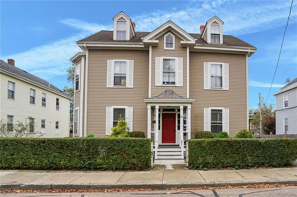 2 bed, 835 sqft, $2,500 — Photo 1