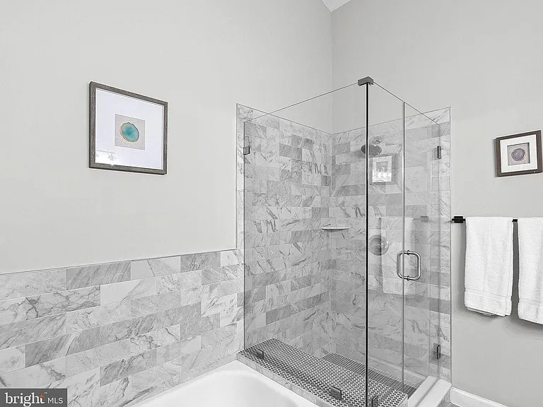 5606 Gresham Ln — Photo 26