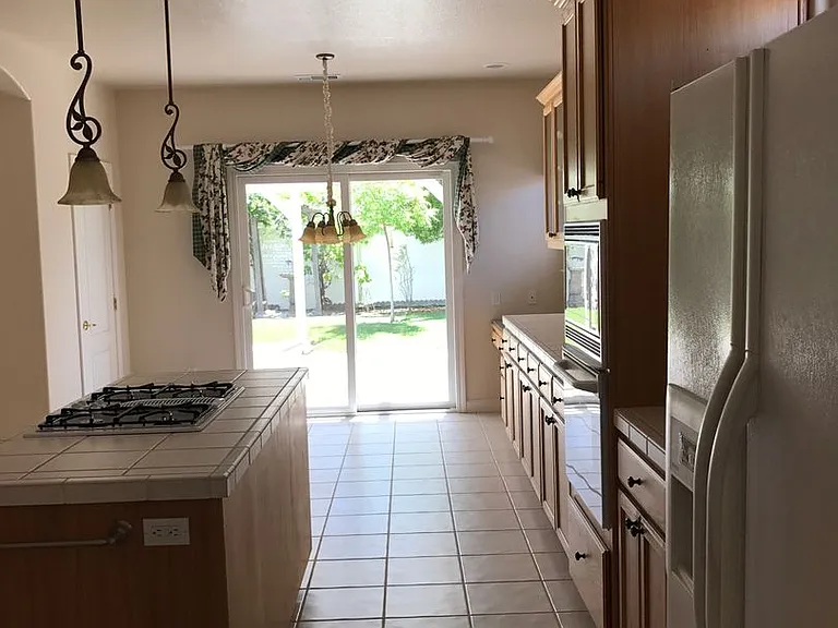 798 Oxen St — Photo 12