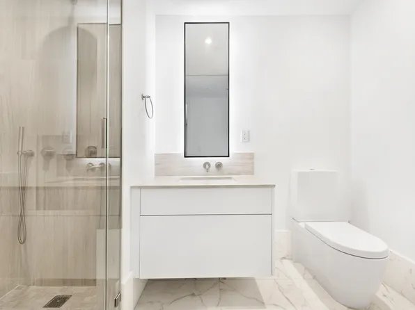 429 Kent Avenue image 13 of 21