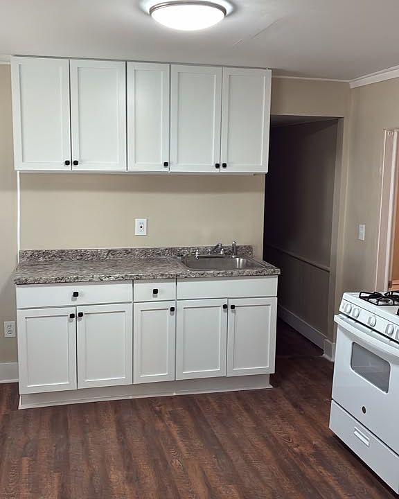 1st image of 46 Hawley St Unit 1