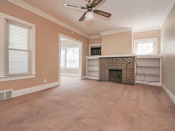 3rd image of 15816 Grovewood Ave #1DN