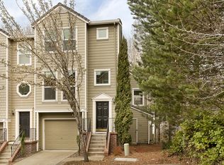2977 NW Kennedy Ct, Portland, OR 97229