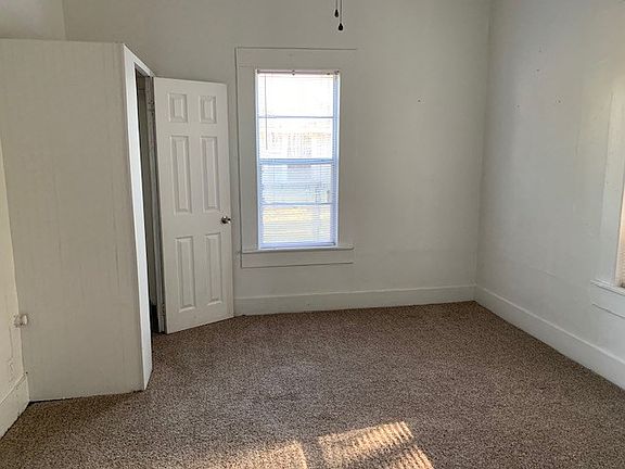 5th image of 807 Abney Ave