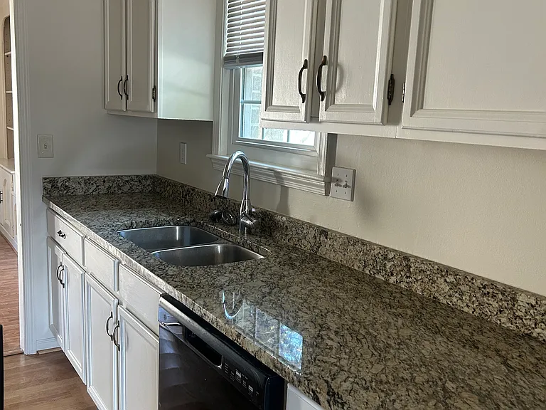 937 Poquoson Cir — Photo 3