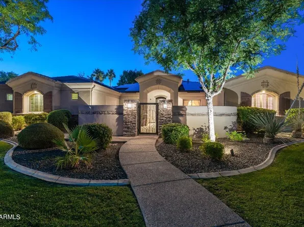 2046 E CHAMPAGNE Place, Chandler, AZ 85249